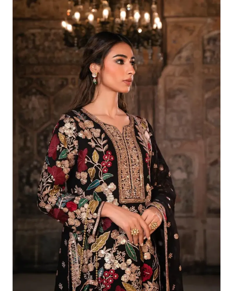 3pc Rang Rasiya Velvet Embroidered Unstitched